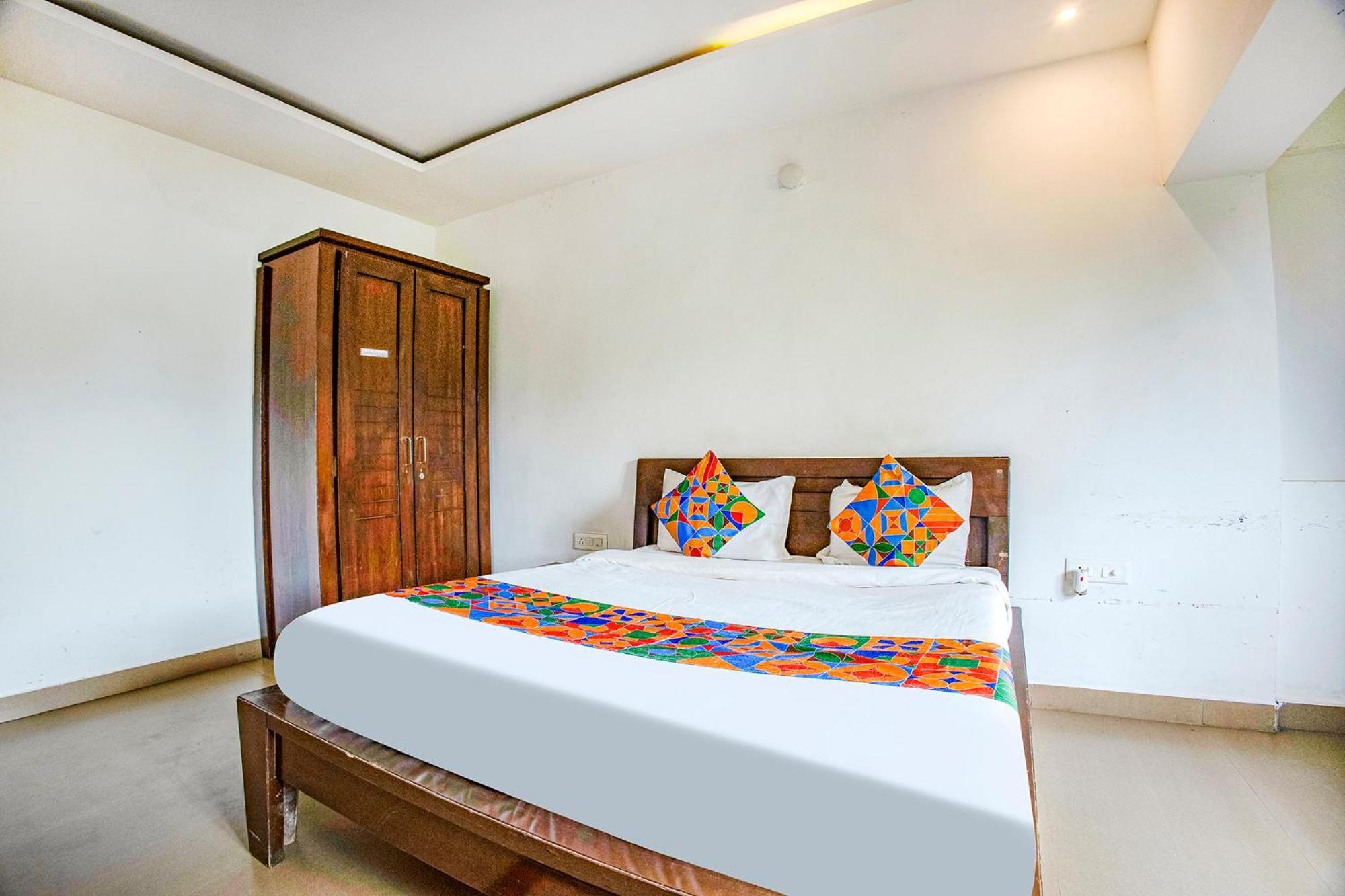 Fabhotel Comfort Stays - Nr Miramar Beach Panaji Exterior photo