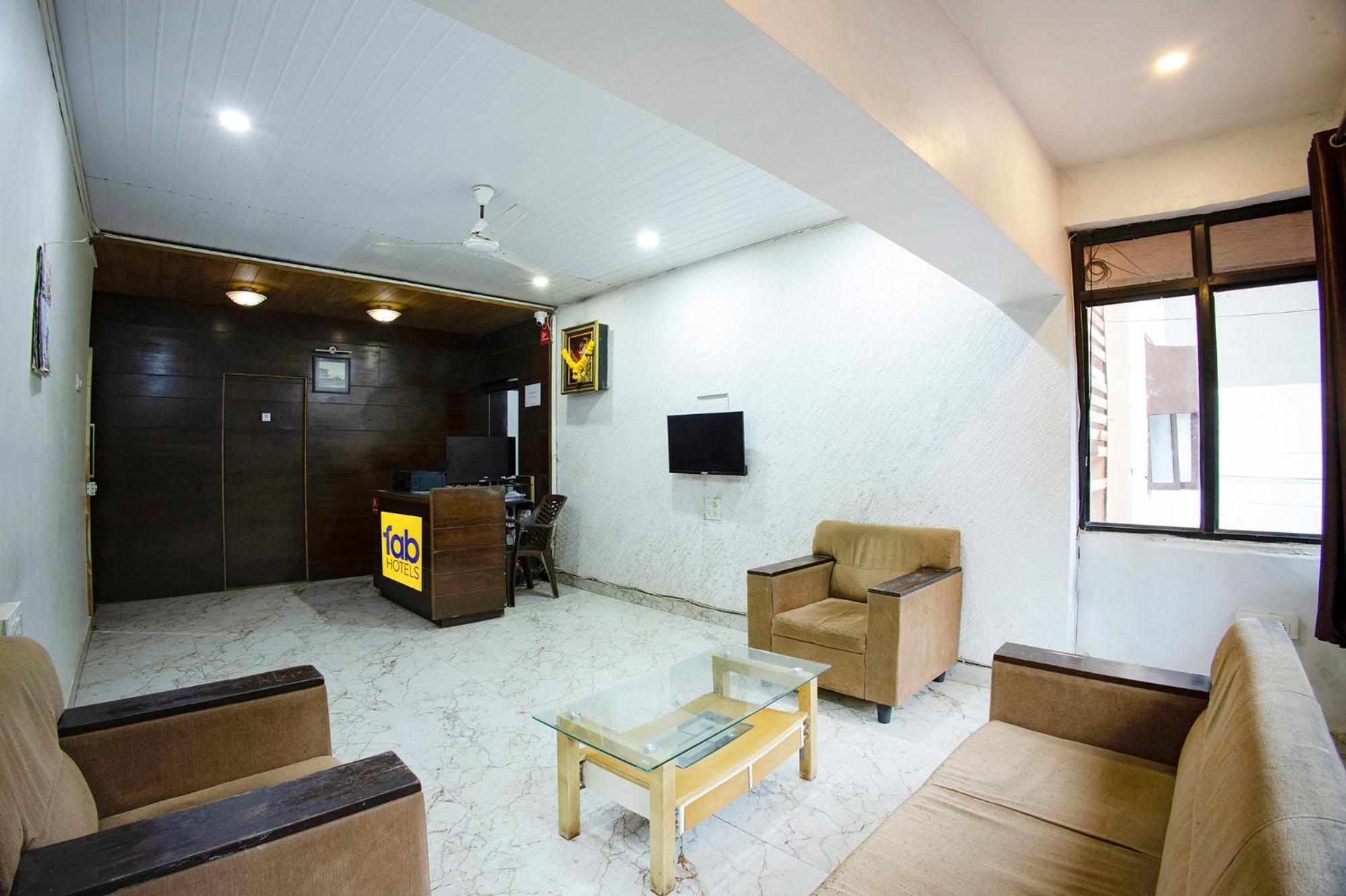 Fabhotel Comfort Stays - Nr Miramar Beach Panaji Exterior photo